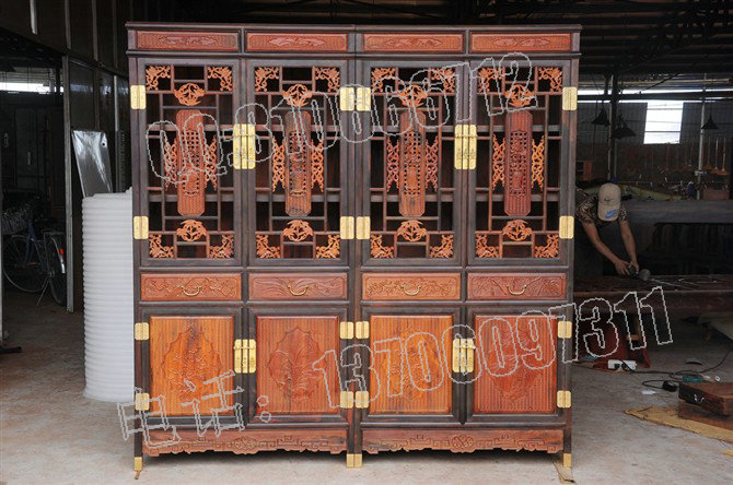 老挝大红酸枝黑框红板书柜