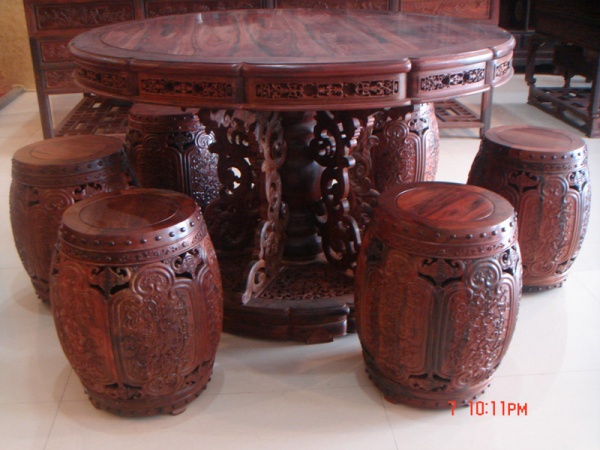 老挝大红酸枝圆鼓凳